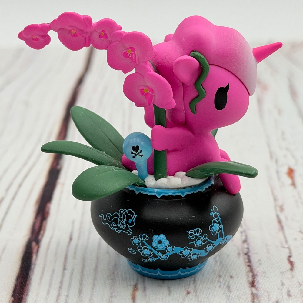 Tokidoki Unicorno Flower Power Orchid Pink Vinyl Figurine DQ2403 Collectible